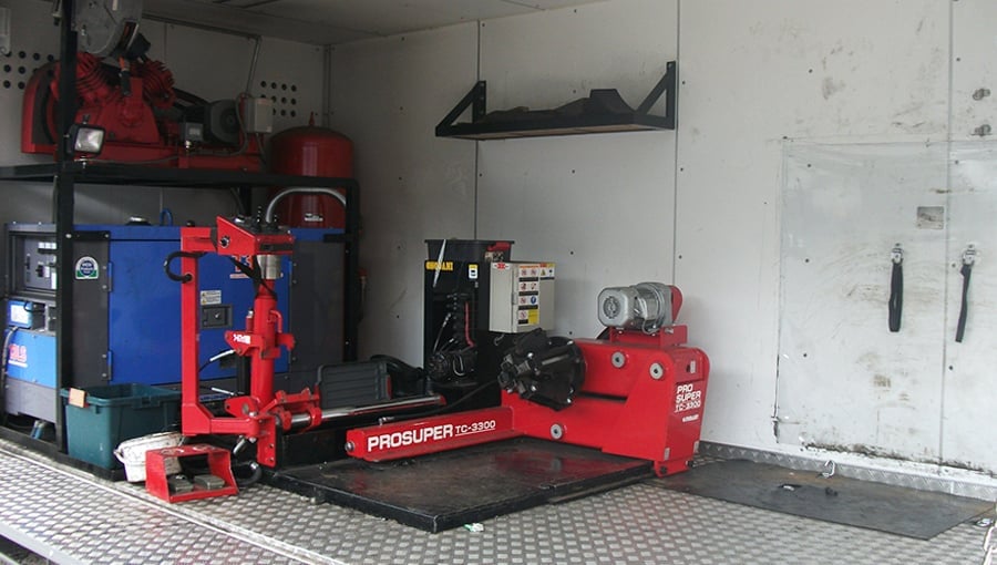 スペアタイヤ交換